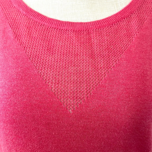 BANANA REPUBLIC Knit  Pink Crochet Trim Top Long Sleeve Round Neck size Small - Picture 5 of 7